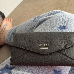 Guess wallet